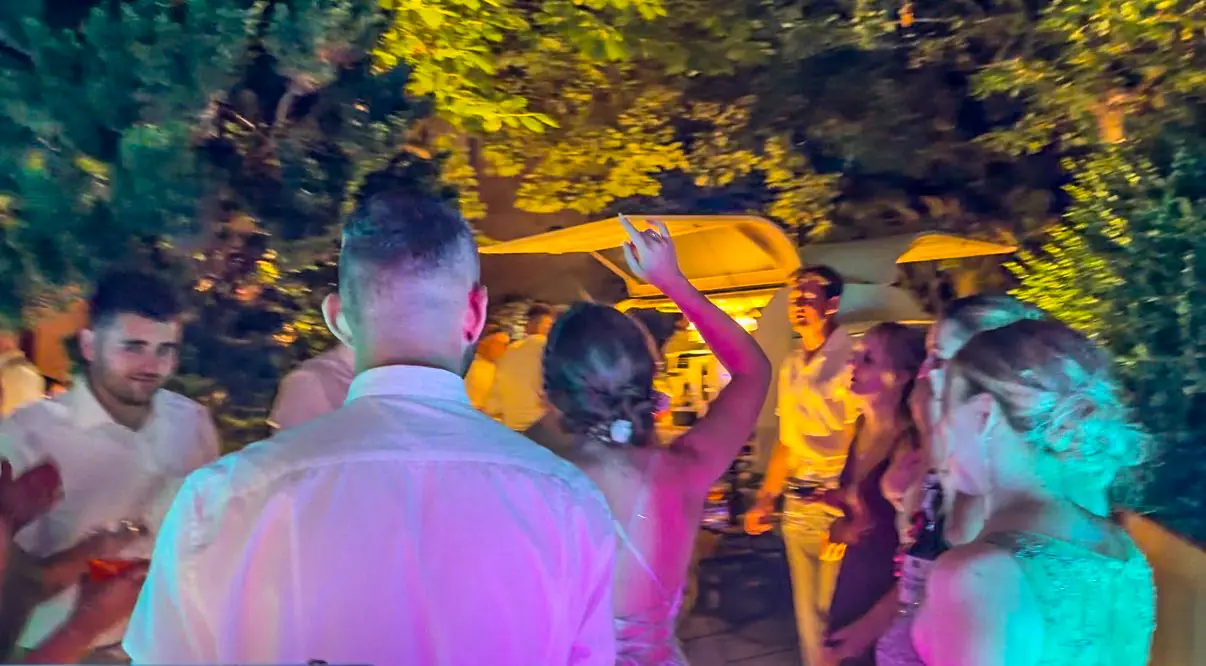 Cafe Eger in Moosbach - Open Air Hochzeit mit DJ Alexander Pavel