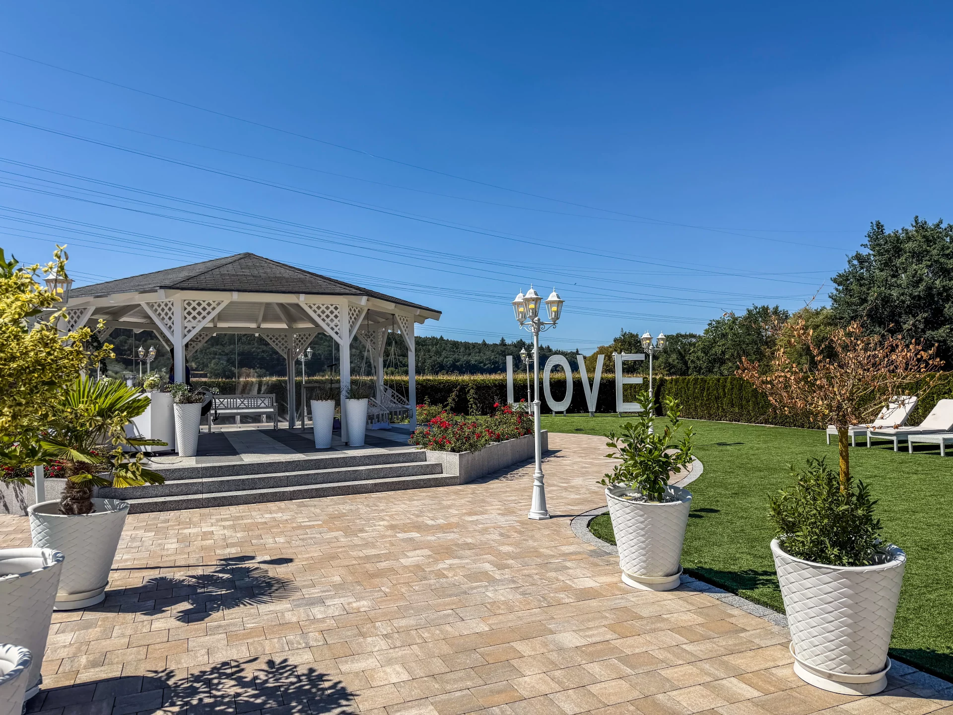 Romantischer Hochzeits-Pavillon im Hotel Grabinger